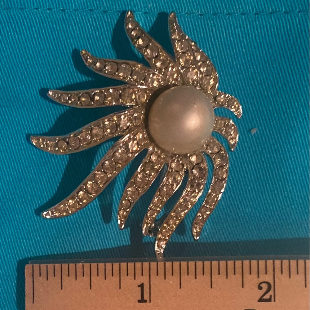 Vintage silver, faux pearl and rhinestone brooch.